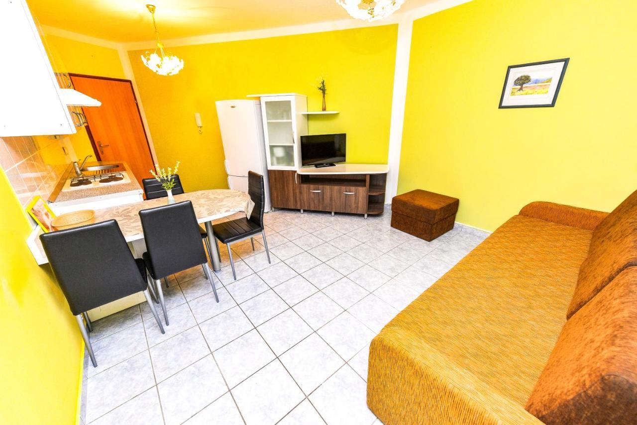Apartments Hope Novalja Luaran gambar