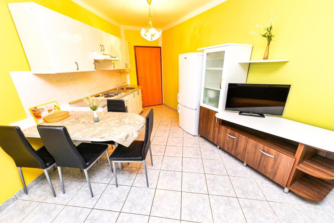 Apartments Hope Novalja Luaran gambar