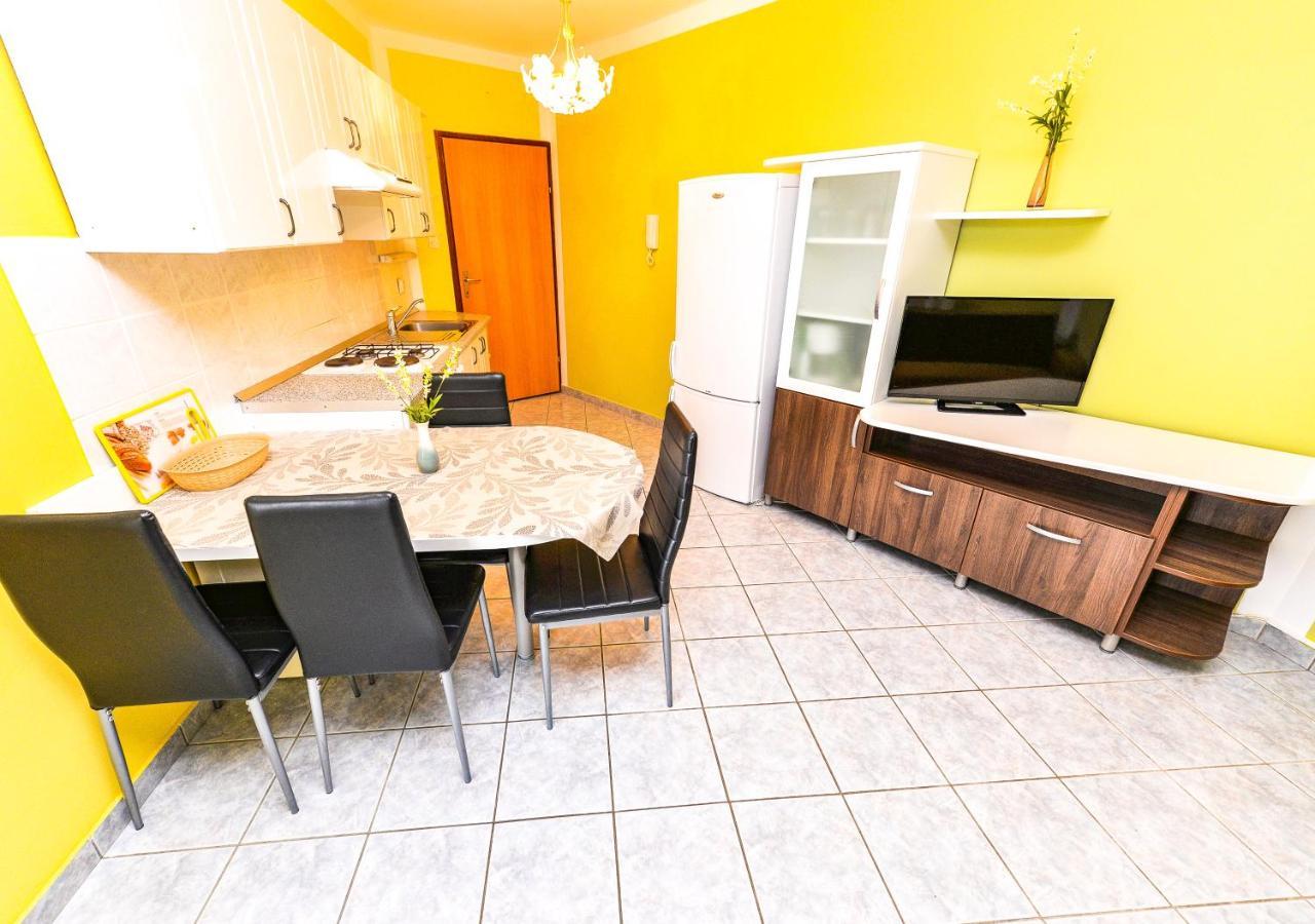 Apartments Hope Novalja Luaran gambar