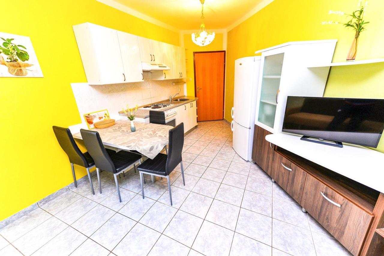 Apartments Hope Novalja Luaran gambar