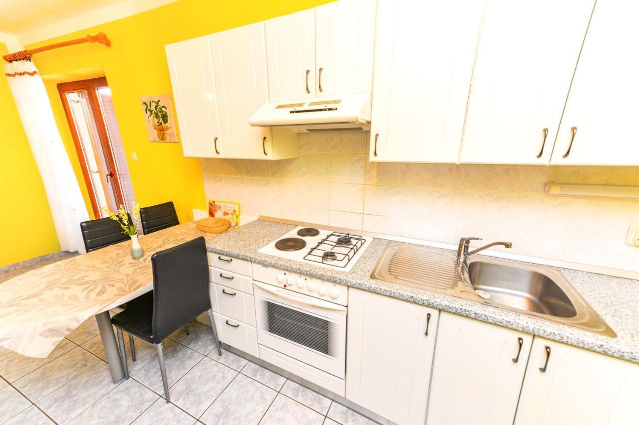 Apartments Hope Novalja Luaran gambar